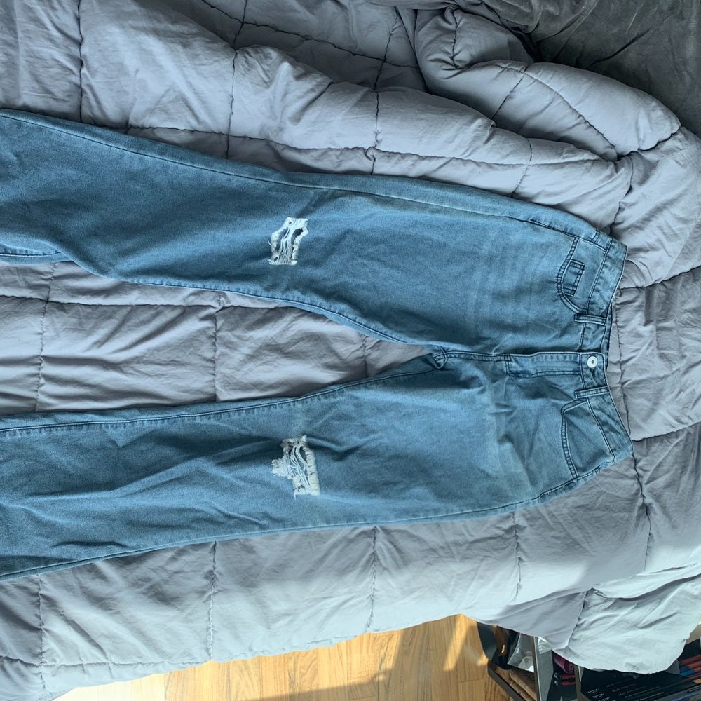 Blue boyfriend jeans